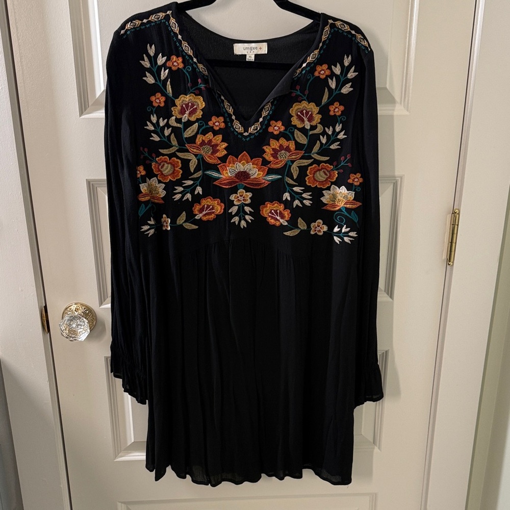 Umgee Boho Embroidered Black Tunic Dress with Floral Detail